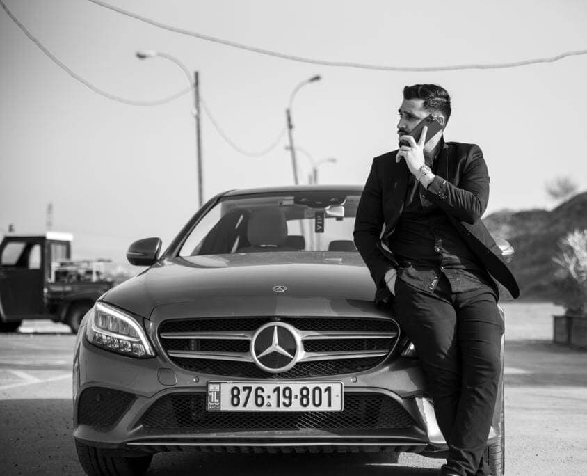 רון אוחנה - יועץ עסקי ומנטור מכירות, צילום שחור לבן